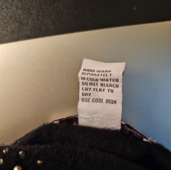 OLIVERS BLACK SWEATER BLOUSE - Picture 3 of 5